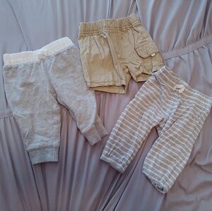 Carter's bundle of 3 size 3 pants‎ and shorts